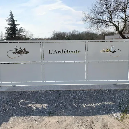 L'ardétente - L'instant Présent - Avec Piscine Privée Adults Only Ardèche Villa *